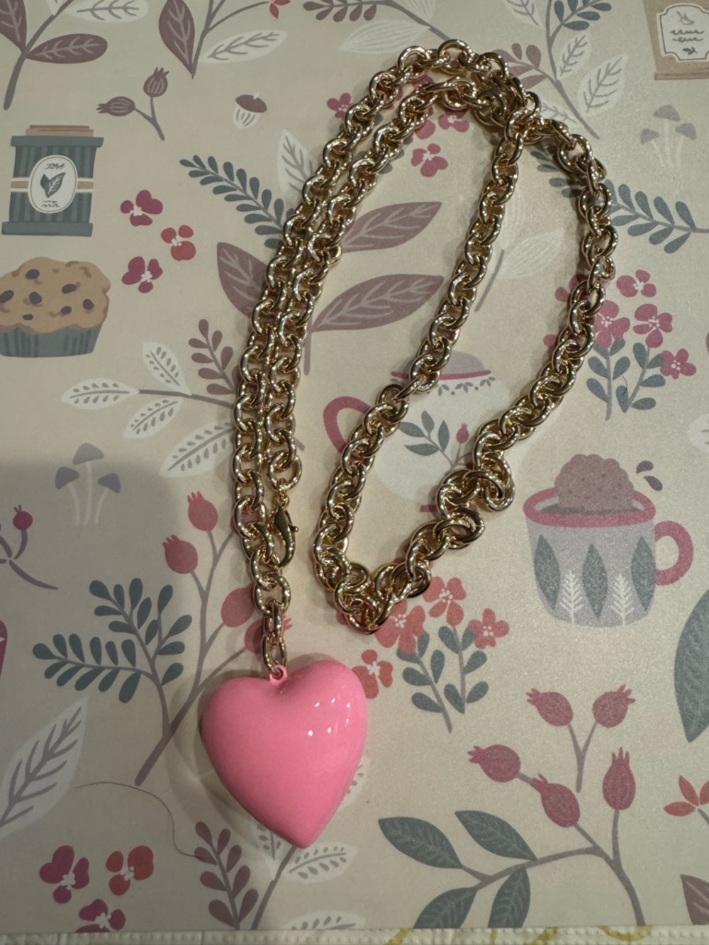 🩷Roxanne assoulin The Puffy Heart Necklace in pink cotton candy - Picture 2 of 2